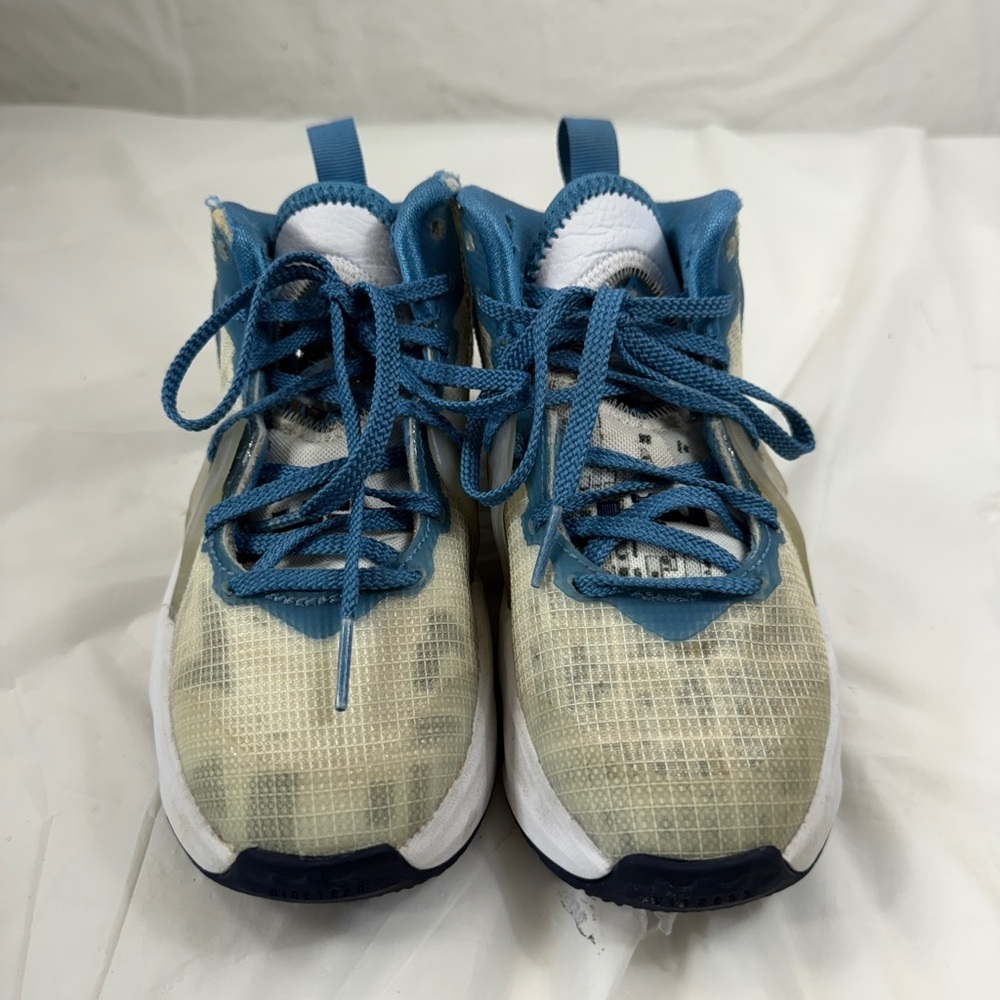 NIKE Kids Lebron 19